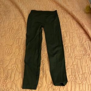 Lululemon size 6 yoga hunter green yoga pants